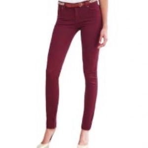 Red Engine Red Color Cayenne Style Low Rise Skinny Jeans Size 28. EUC
